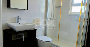 Stunning 2-Bedroom Top-Floor Apartment Close to the Beach in Kato Pafos