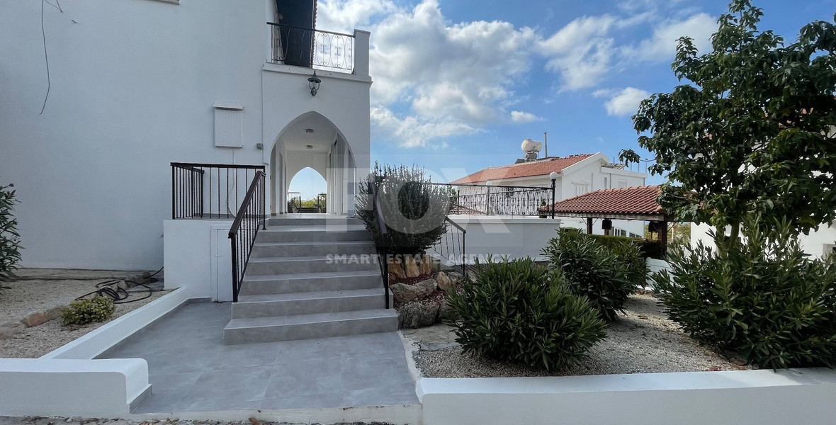 A Panoramic Four Bedroom Villa In Konia