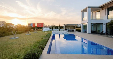 Stunning Modern Design Villa in Peyia Paphos.