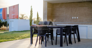 Stunning Modern Design Villa in Peyia Paphos.