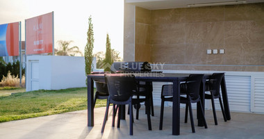 Stunning Modern Design Villa in Peyia Paphos.