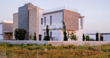 Stunning Modern Design Villa in Peyia Paphos.