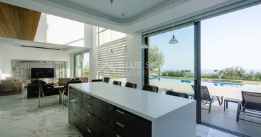 Stunning Modern Design Villa in Peyia Paphos.