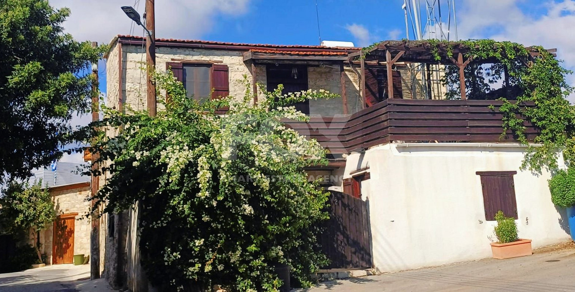 Pentakomo Village House for Sale – A Rare Heritage Property