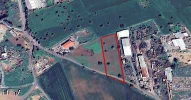 Commercial Land for sale in Ypsonas