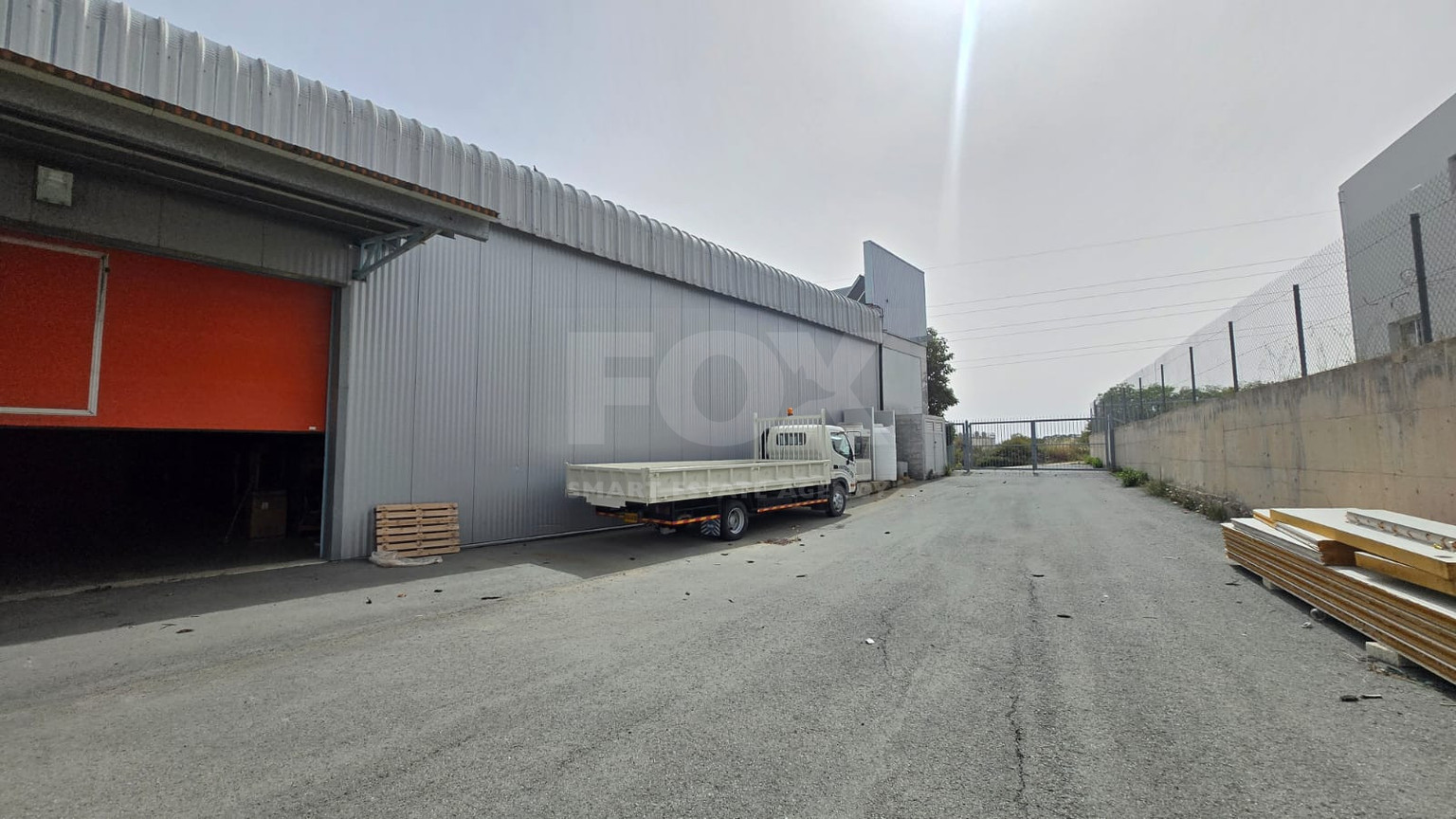 SPACIOUS WAREHOUSE AND OFFICES YPSONAS