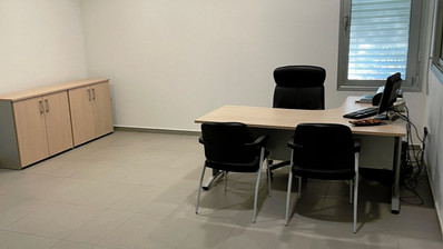 SPACIOUS WAREHOUSE AND OFFICES YPSONAS