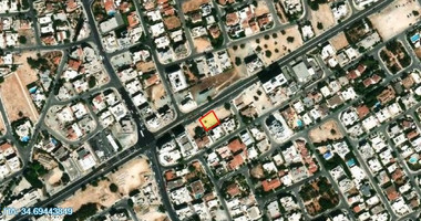 Plot For Sale on Spyrou Kyprianou Avenue in the  Apostoloi Petrou Kai Pavlou area.