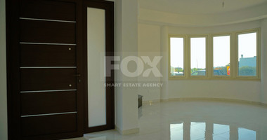 Luxury Three Bedroom Villa Just 400m from the Beach in Kissonerga, Paphos