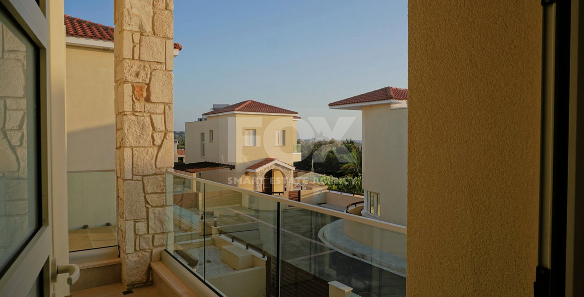 Luxury Three Bedroom Villa Just 400m from the Beach in Kissonerga, Paphos