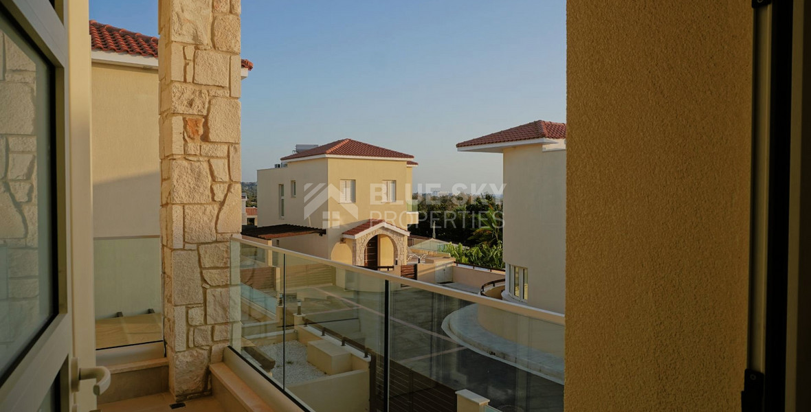 Luxury Three Bedroom Villa Just 400m from the Beach in Kissonerga, Paphos