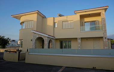 Luxury Three Bedroom Villa Just 400m from the Beach in Kissonerga, Paphos