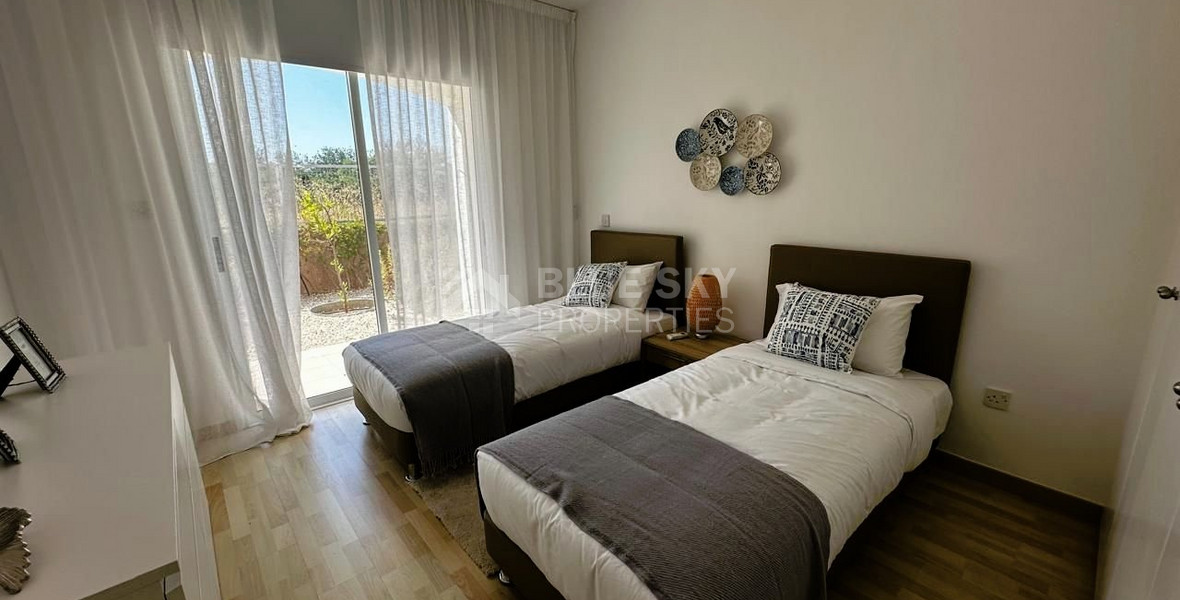 Three bedroom apartment in Peyia, Paphos