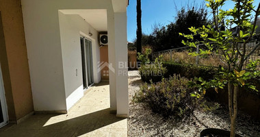 Three bedroom apartment in Peyia, Paphos