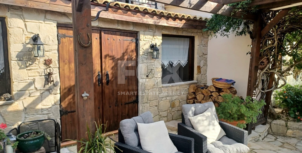 Charming three-Bedroom Stone Bungalow in Koili, Paphos