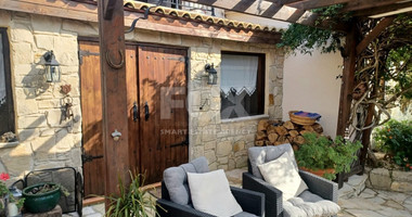 Charming three-Bedroom Stone Bungalow in Koili, Paphos