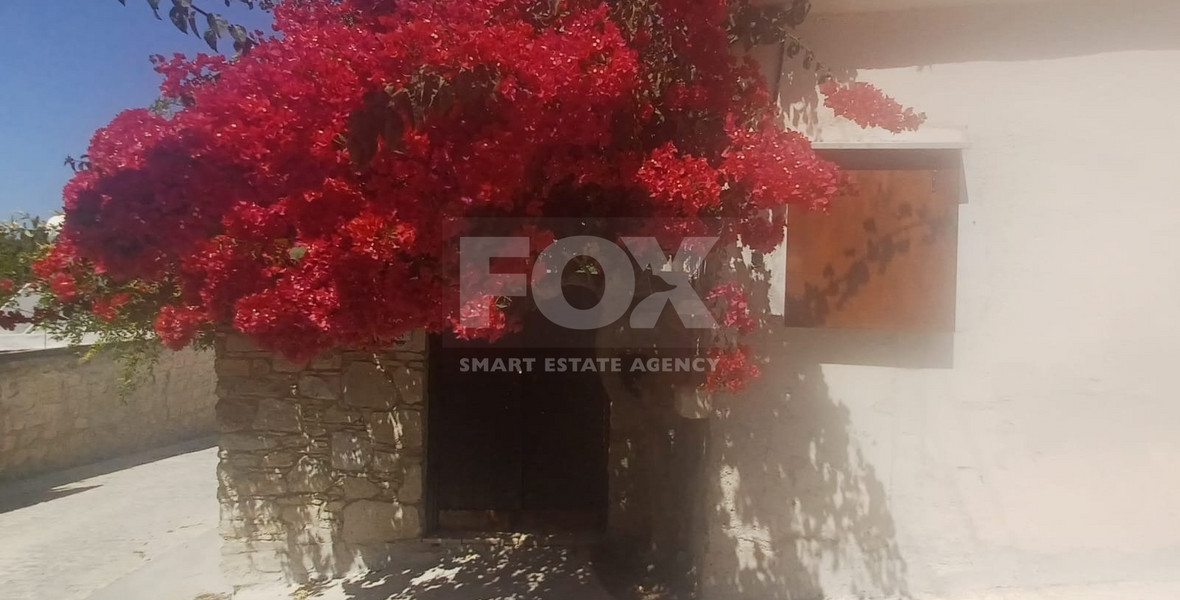 Charming three-Bedroom Stone Bungalow in Koili, Paphos