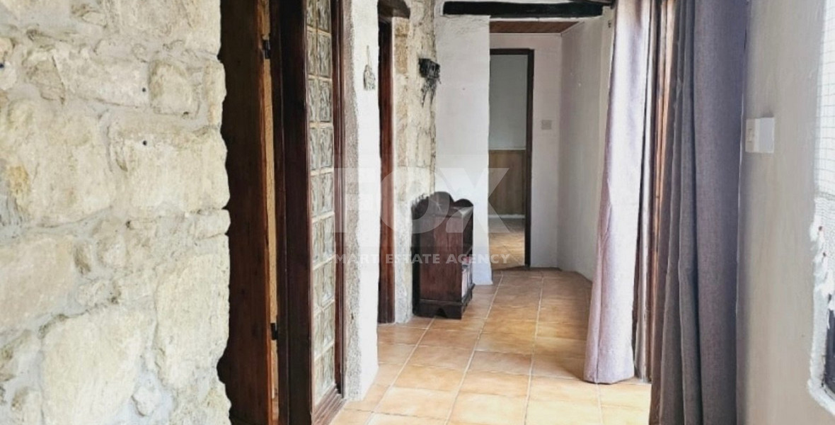 Charming three-Bedroom Stone Bungalow in Koili, Paphos