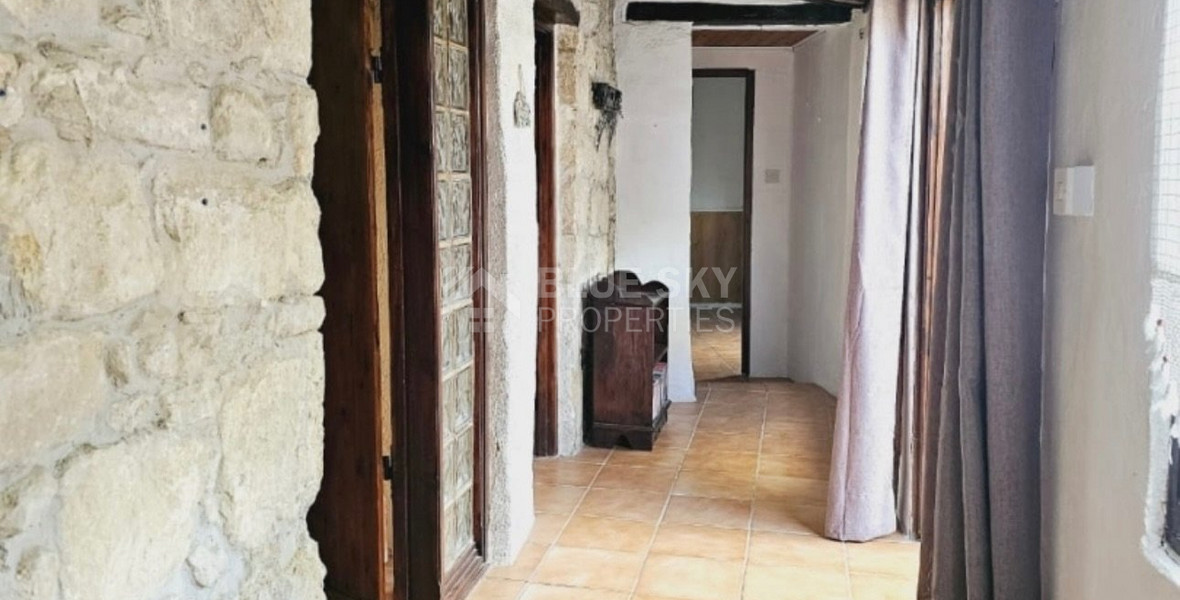 Charming three-Bedroom Stone Bungalow in Koili, Paphos