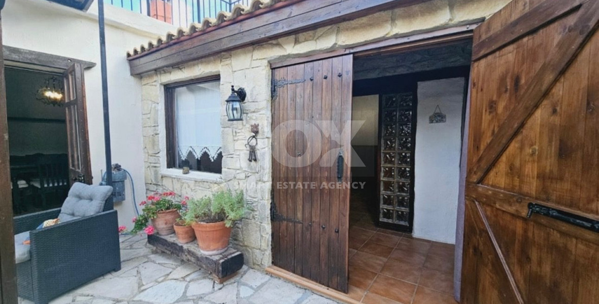 Charming three-Bedroom Stone Bungalow in Koili, Paphos