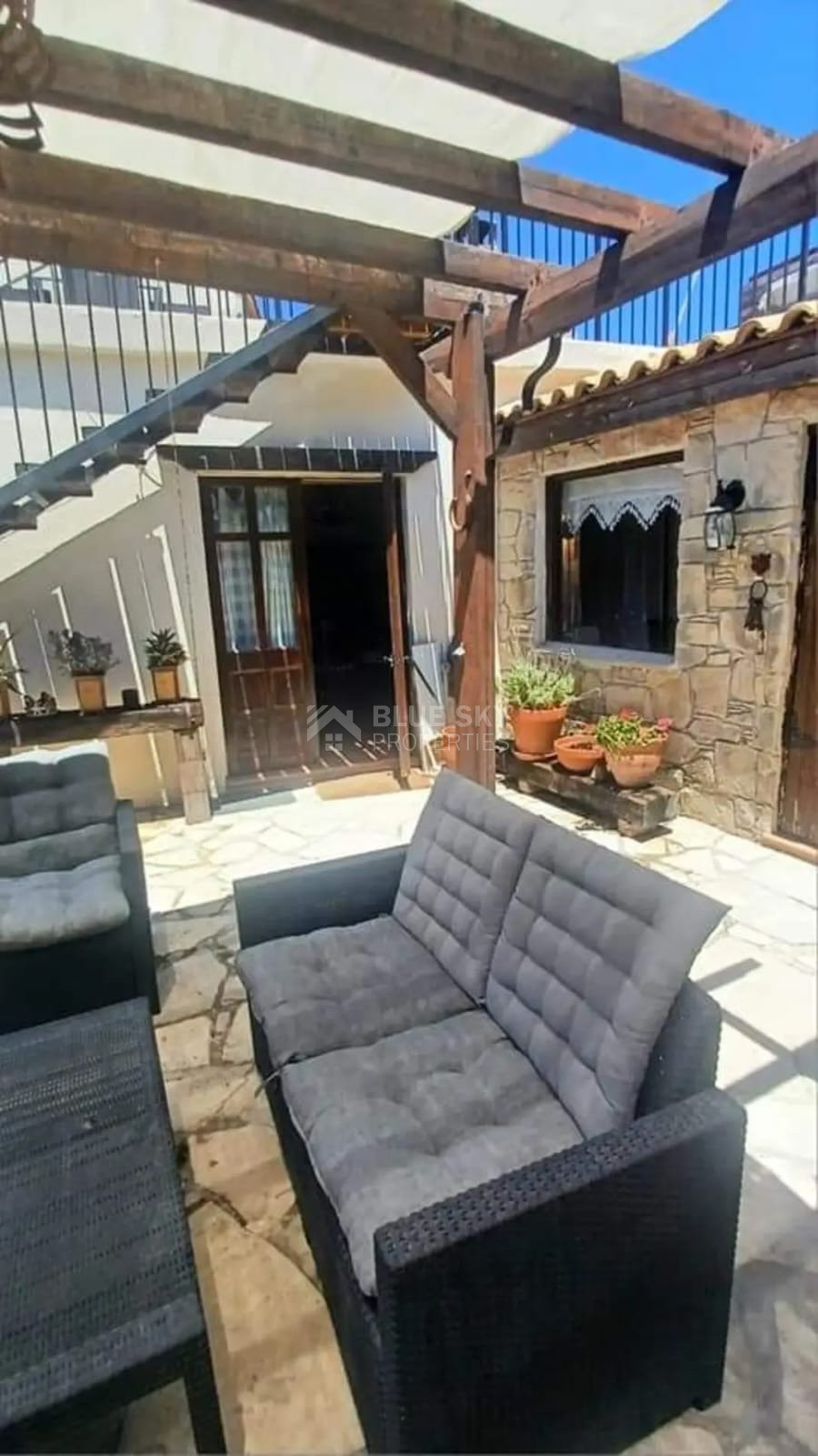 Charming three-Bedroom Stone Bungalow in Koili, Paphos