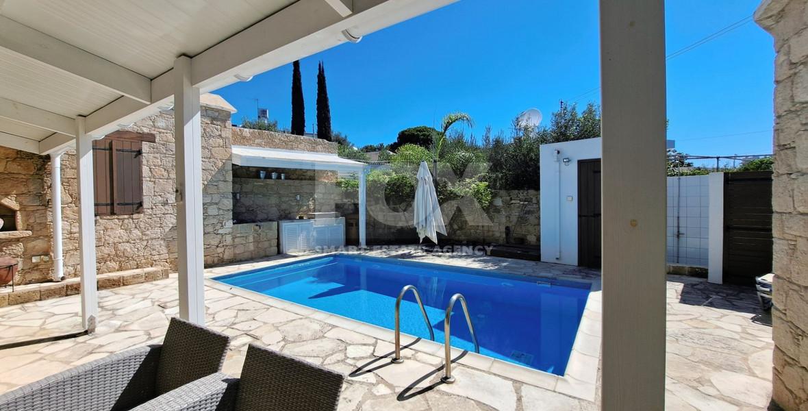 Three bedroom bungalow in Mesogi, Paphos