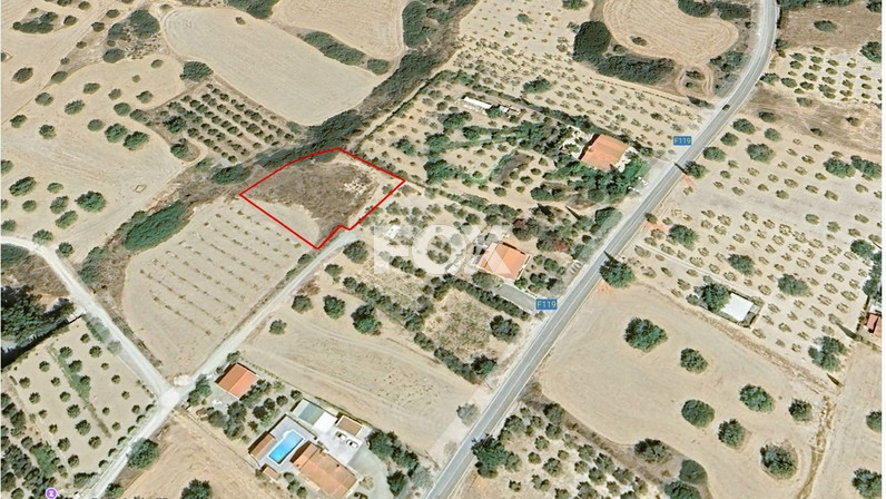 Plot of land for sale 1862 m² in Pentakomo, Limassol, Cyprus