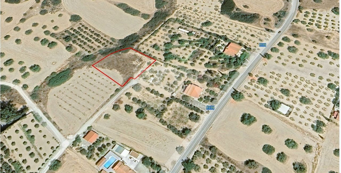 LAND FOR SALE IN PENTAKOMO, LIMASSOL