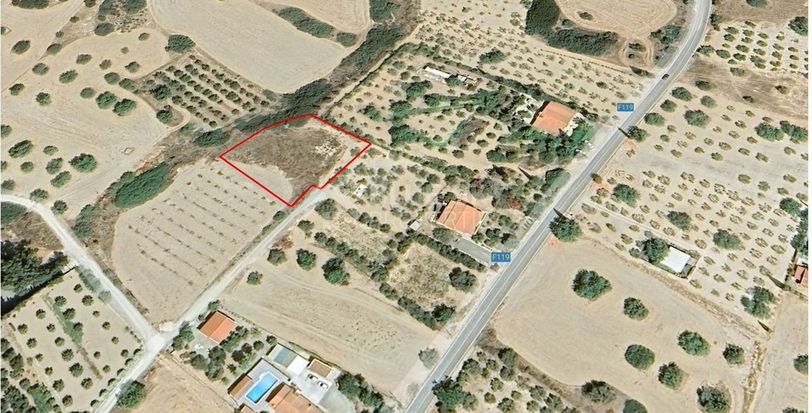 LAND FOR SALE IN PENTAKOMO, LIMASSOL