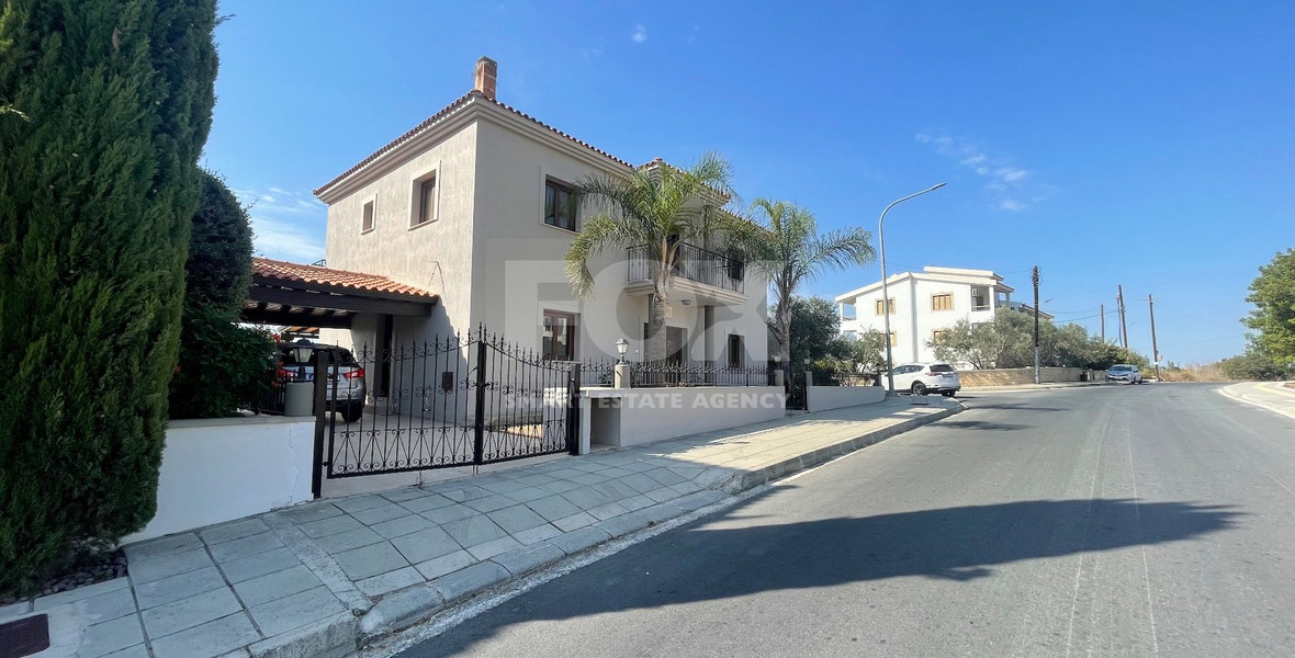 Four Bedroom Villa for rent -  Armou - Paphos