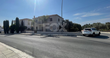 A Panoramic Four Bedroom Villa In Armou