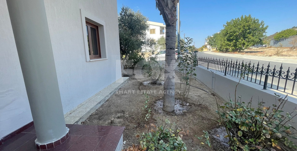 A Panoramic Four Bedroom Villa In Armou