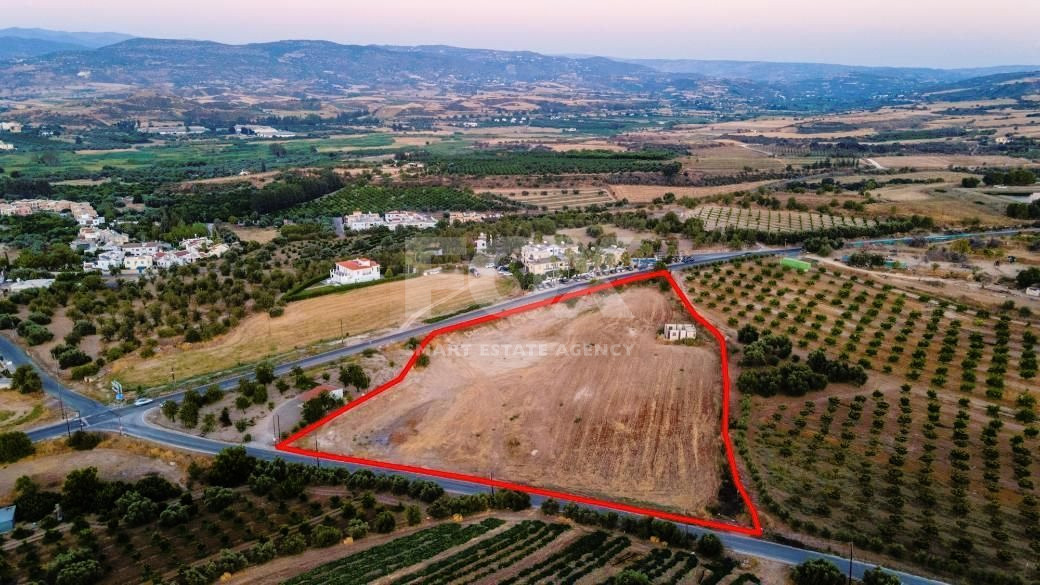 Residential field in Prodromi area, Polis Chrsochous