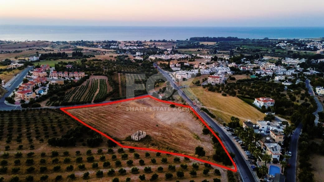 Residential field in Prodromi area, Polis Chrsochous