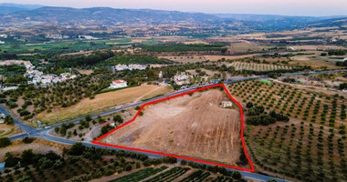 Residential field in Prodromi area, Polis Chrsochous