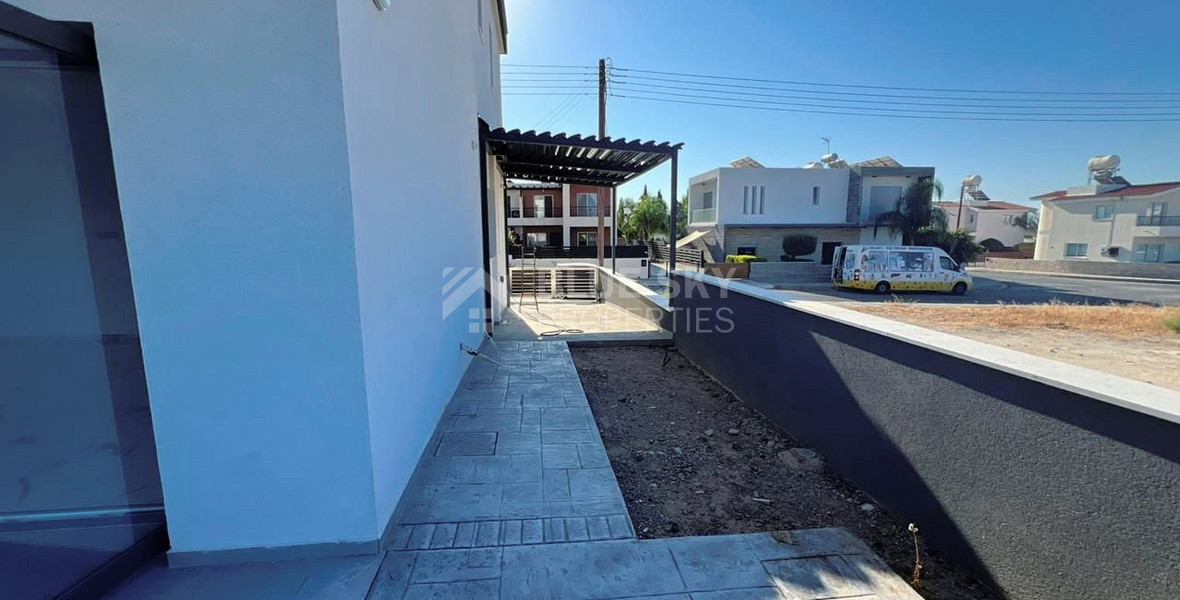 Modern Semi-Detached House in Mandria Paphos