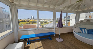 FOR RENT LARGE THREE-BEDROOM PENTHOUSE IN GERMASOGIA TOURIST AREA, JUST 50 METERS FROM THE BEACH
