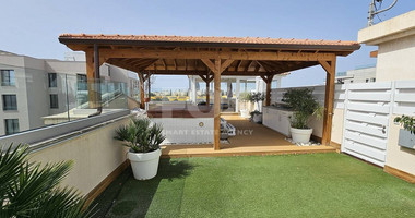 Luxurious fully furnished three bedroom penthouse for rent in Germasogeia Tourist Area