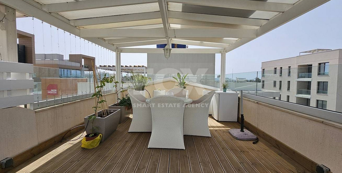 Luxurious fully furnished three bedroom penthouse for rent in Germasogeia Tourist Area