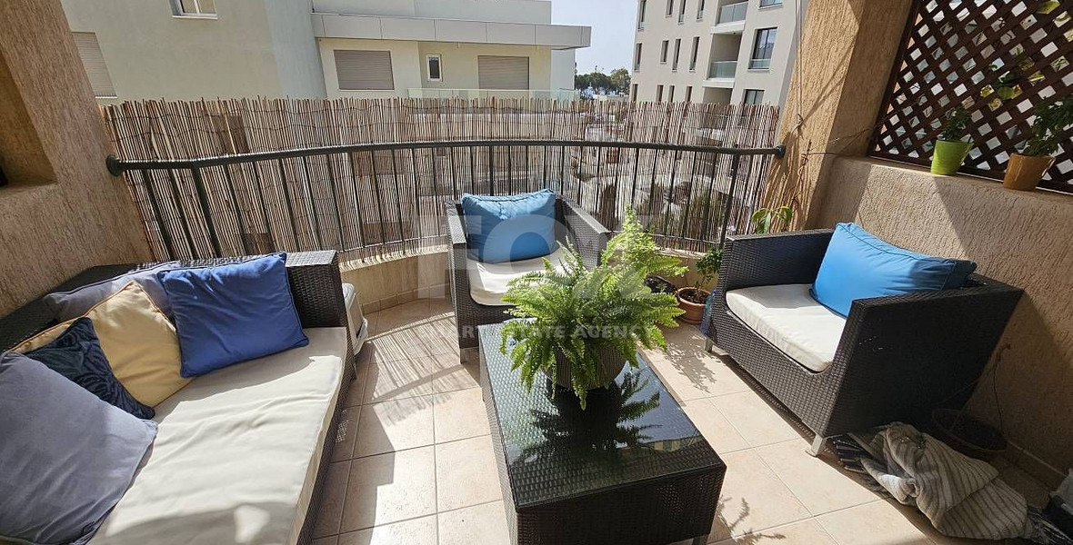 Luxurious fully furnished three bedroom penthouse for rent in Germasogeia Tourist Area