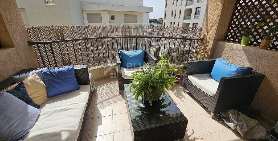 Luxurious fully furnished three bedroom penthouse for rent in Germasogeia Tourist Area