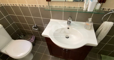 FOR RENT LARGE THREE-BEDROOM PENTHOUSE IN GERMASOGIA TOURIST AREA, JUST 50 METERS FROM THE BEACH