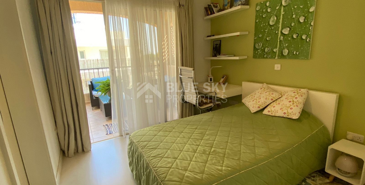 Luxurious fully furnished three bedroom penthouse for rent in Germasogeia Tourist Area