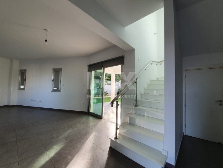 Detached 4 bedroom unfurnished house with electrical appliances and garden in Agios Athanasios