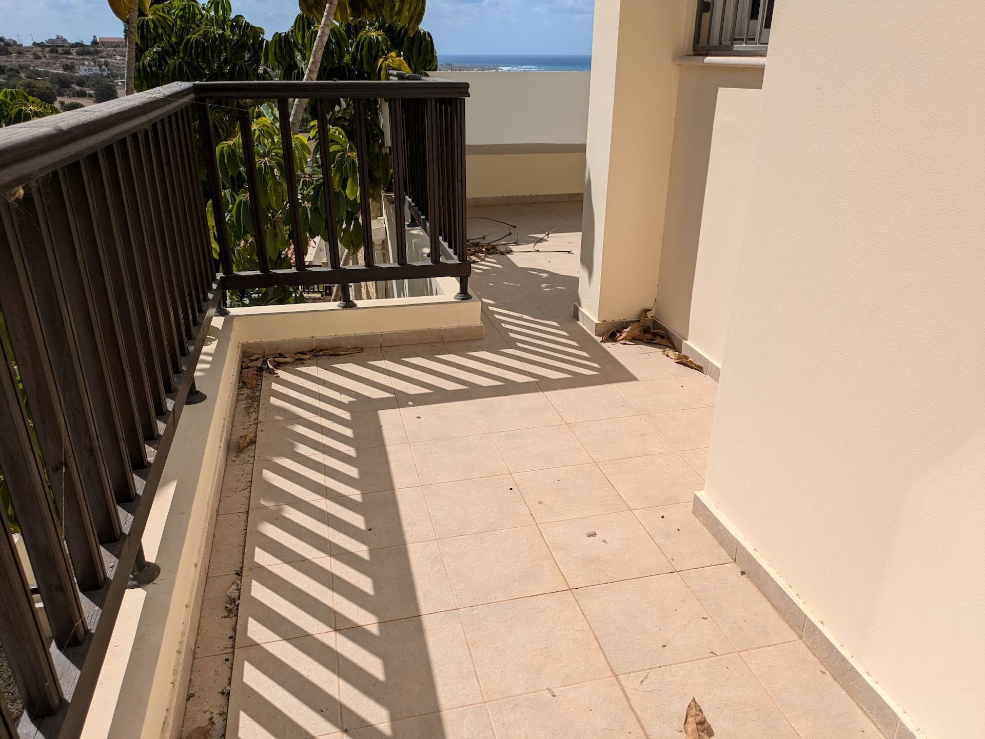 Mieszkanie 4 pokoi 215 m² Chloraka, Cypr