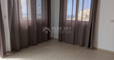 Stunning Four bedroom detached Villa with private swimming pool and unobstructed sea views located in Chloraka, Paphos