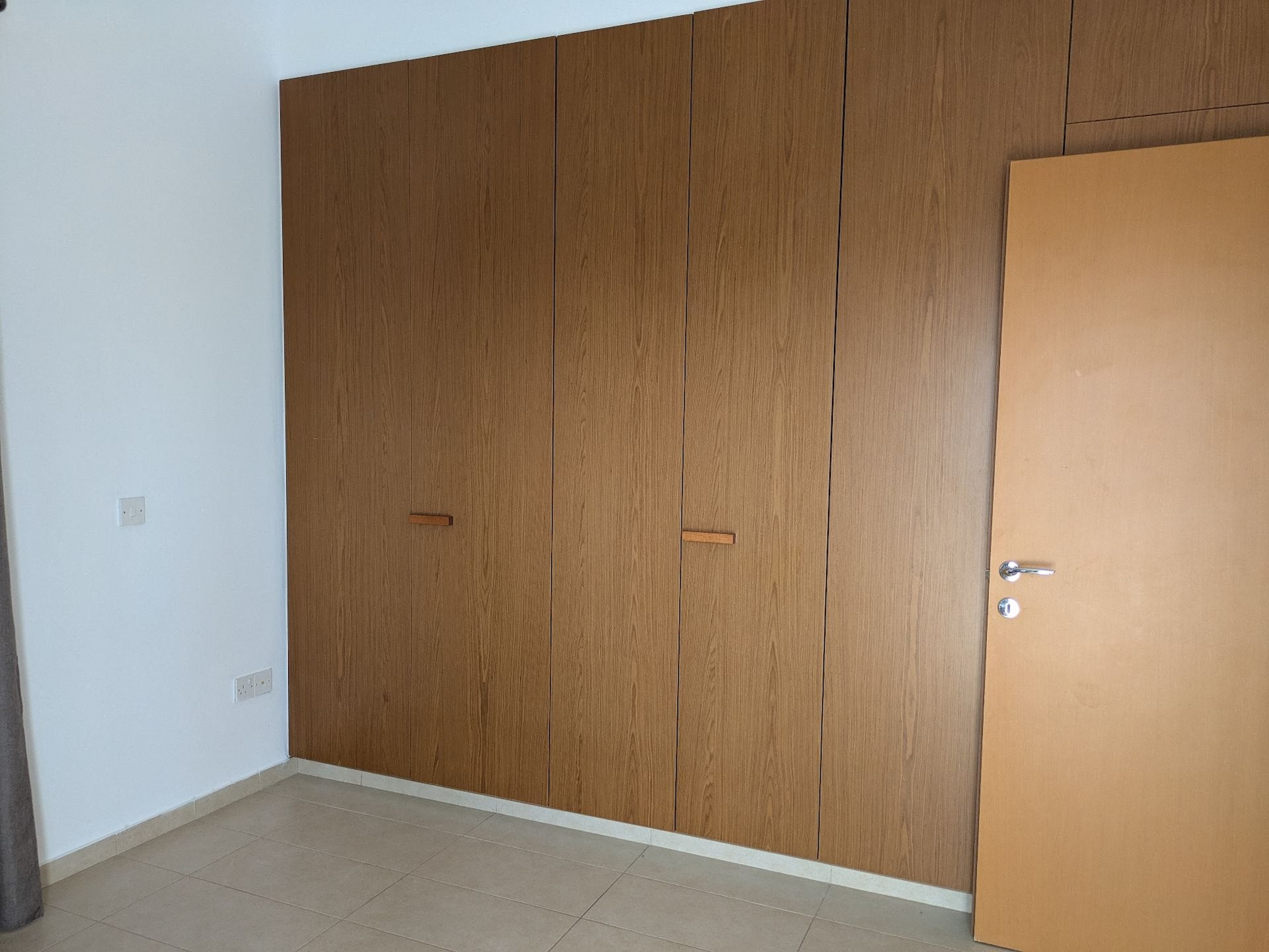Mieszkanie 4 pokoi 215 m² Chloraka, Cypr