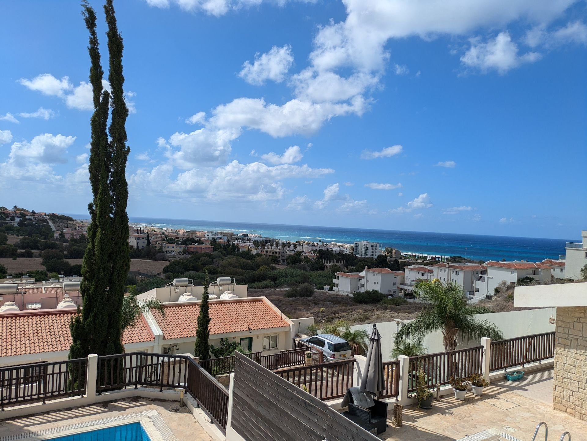 Mieszkanie 4 pokoi 215 m² Chloraka, Cypr