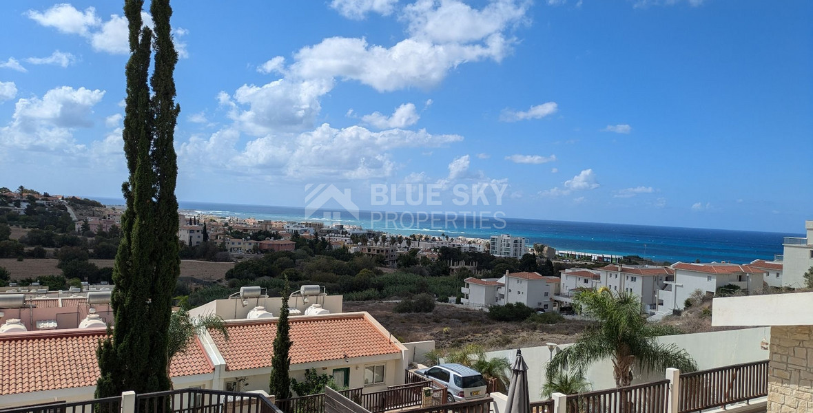 Stunning Four bedroom detached Villa with private swimming pool and unobstructed sea views located in Chloraka, Paphos