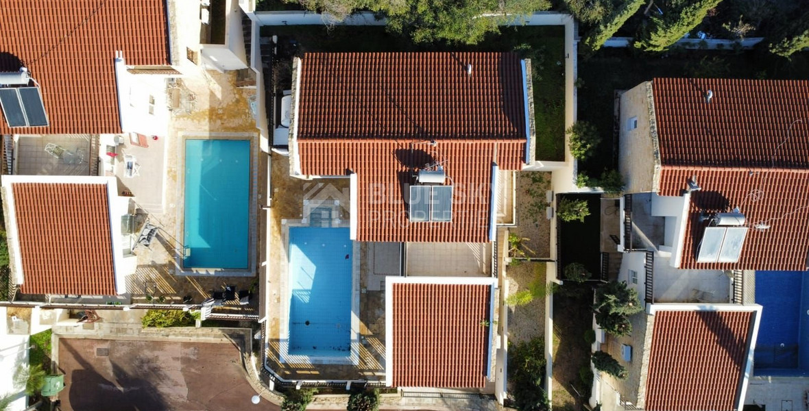 Stunning Four bedroom detached Villa with private swimming pool and unobstructed sea views located in Chloraka, Paphos